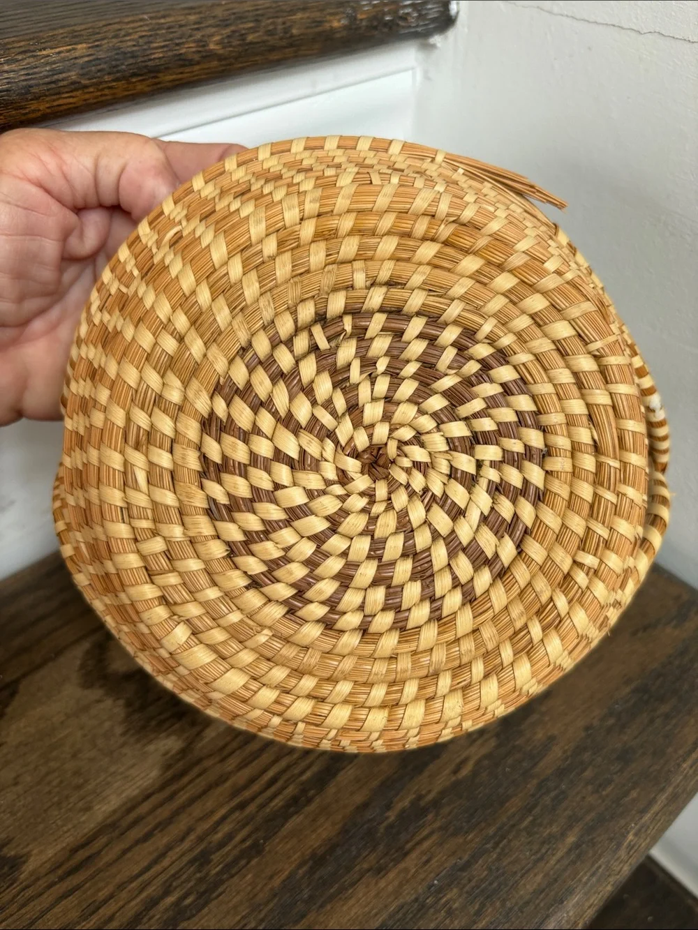Sweetgrass SC handwoven basket with handle, 2 tone